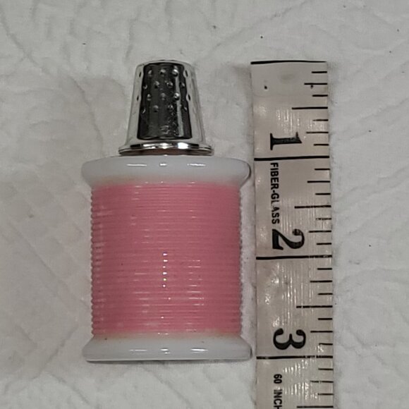 70. Avon Vtg Thimble Perfume Bottle Glass Pink - Picture 1 of 4